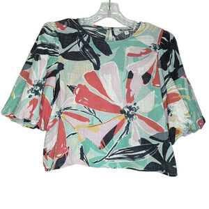 Walter Baker Short Sleeve Cotton Top with puff sleeves, keyhole neck, size XL